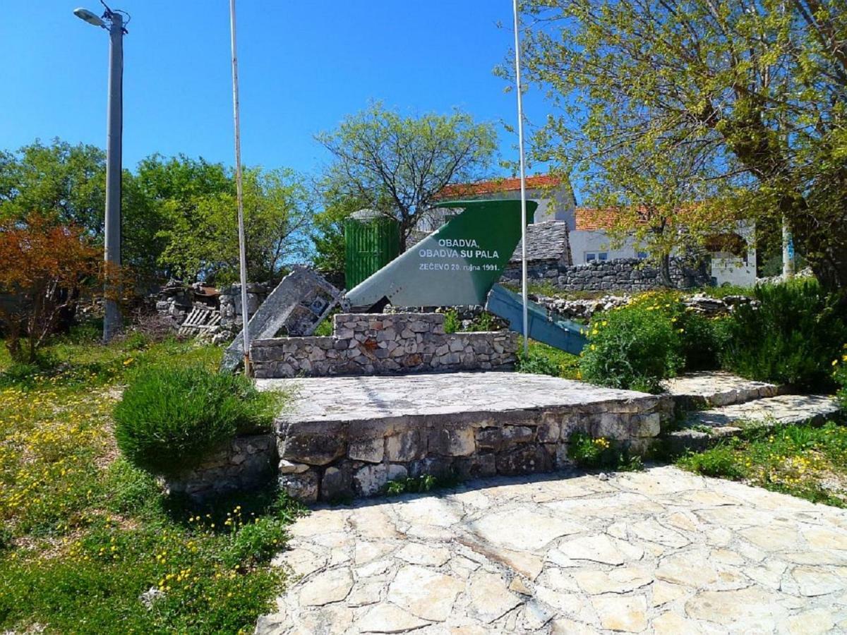Apartment Svilan - Terrace With Sea View And Nature Зечево Экстерьер фото