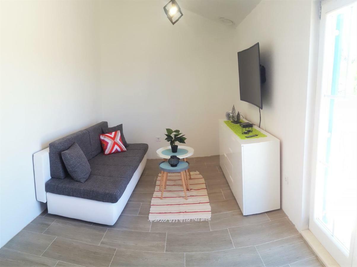 Apartment Svilan - Terrace With Sea View And Nature Зечево Экстерьер фото
